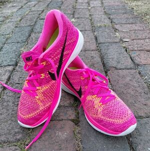 New Nike Running hot neon pink yellow fly knit flyknit shoes sneakers Womens 7